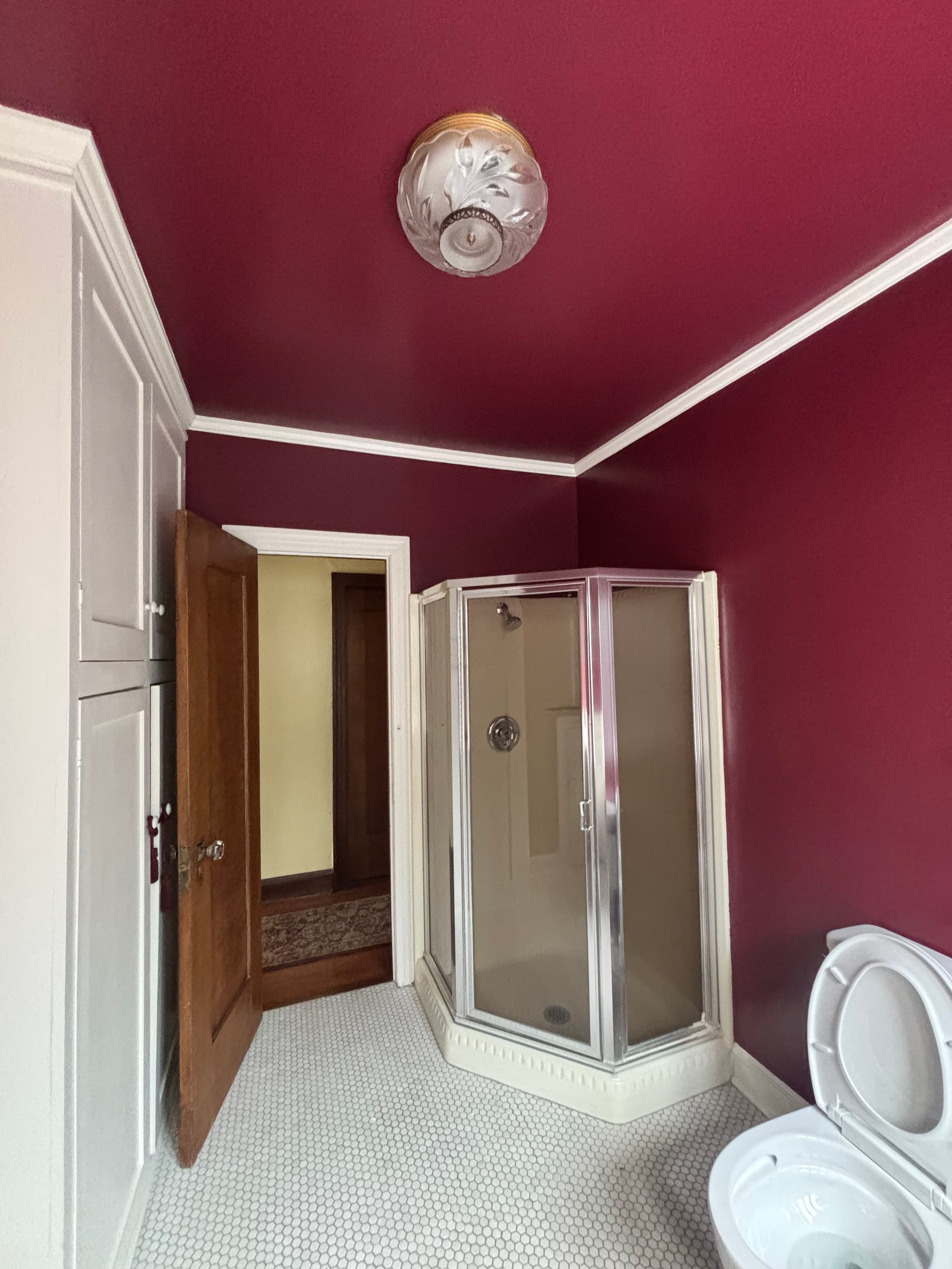 Gallery photos for A Bold Bathroom Color Refresh That Actually Delivers: Image #3