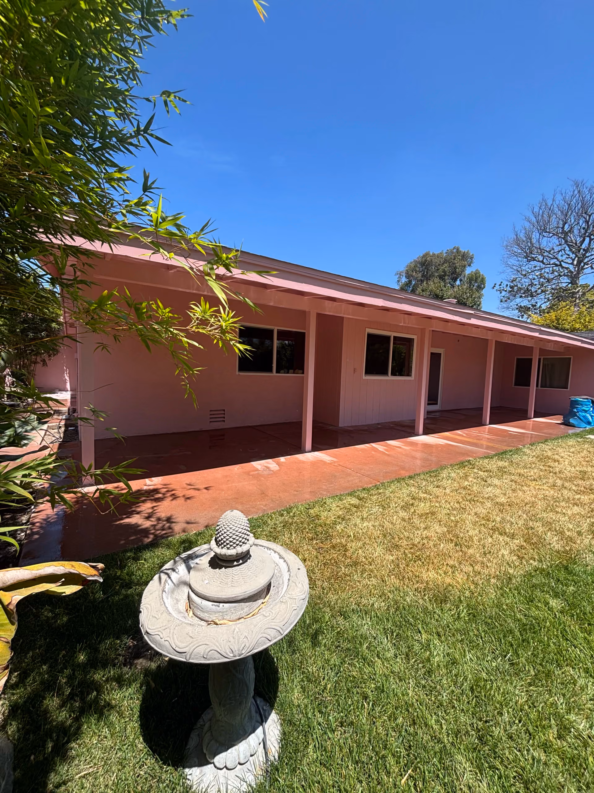 Palm Springs-Inspired Exterior Paint Job with a Smooth Finish